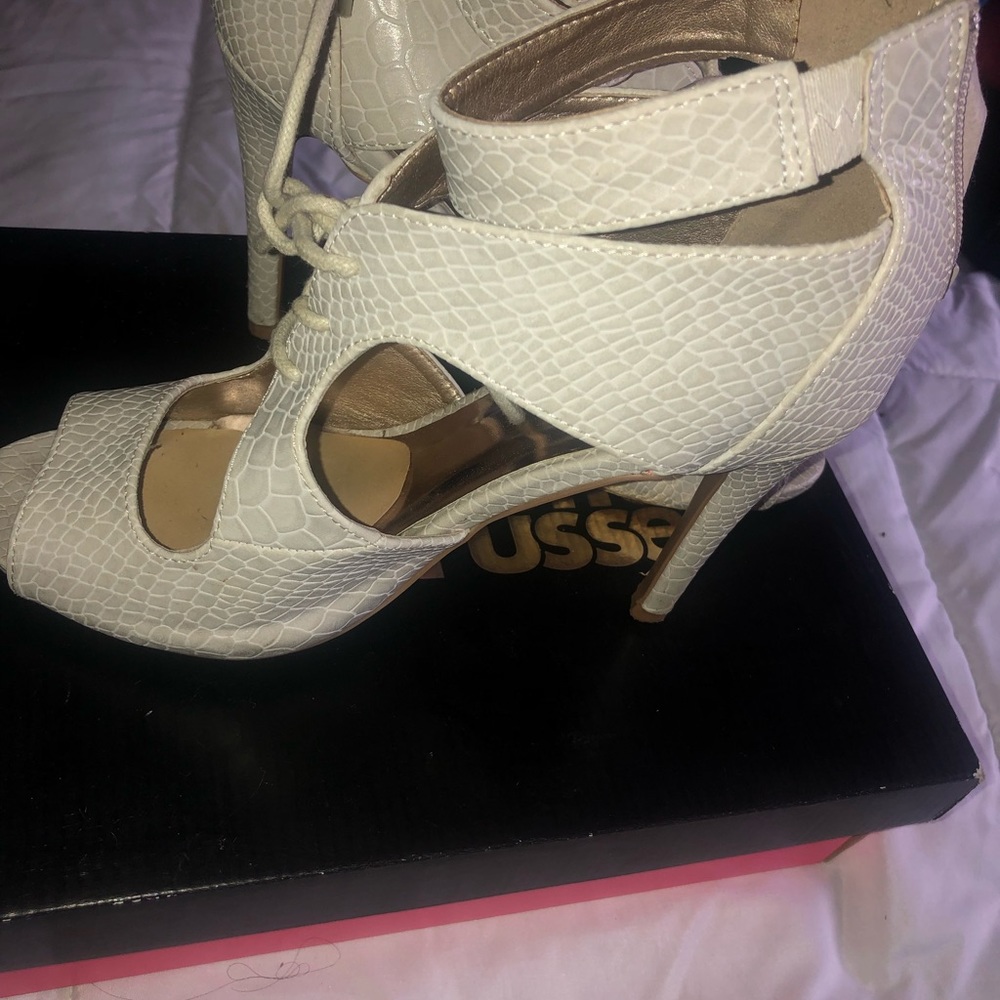 Pump heel - Picture 5 of 5
